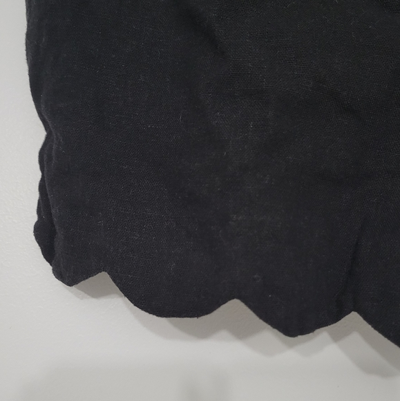 ❤️[3/$35] ASOS Petite Scalloped Hem Shorts - Picture 3 of 6